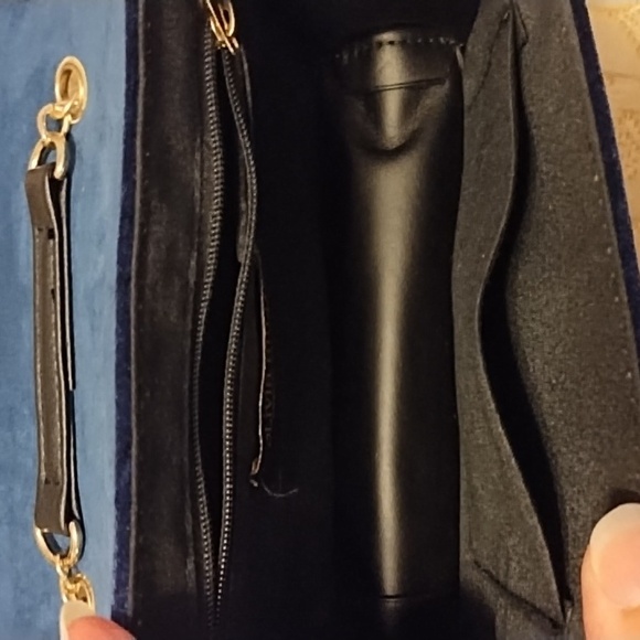 Olivia Miller Purse "Love" - Picture 6 of 8